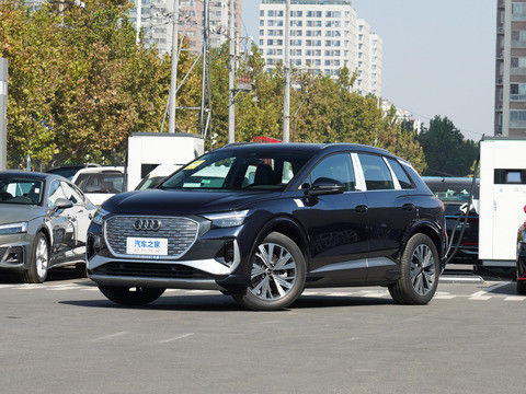 Electric Audi Automobile Q4 E-Tron New Energy 5 posti Sportback 2024 Kirghizistan
