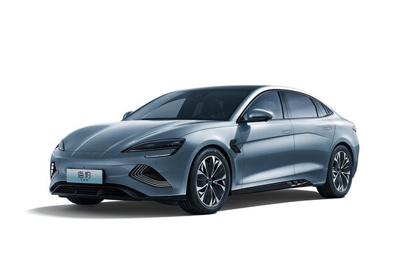 ハイブリッド・電気セダン BYD シール チャンピオン・エディション 電気自動車