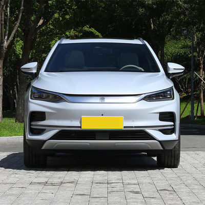 600 km BYD Tang EV 2023 7 posti auto elettrica SUV a lungo raggio